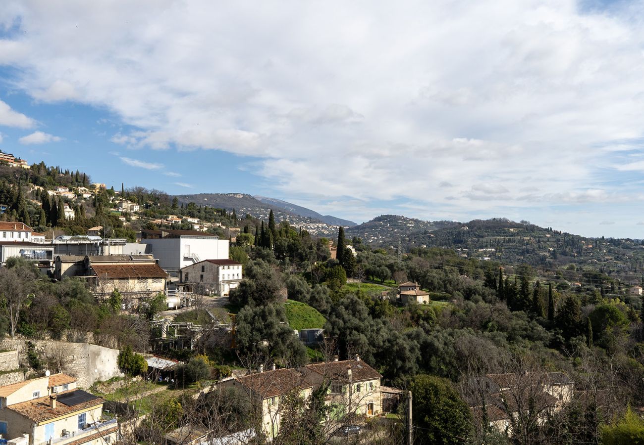 Appartement à Grasse - Appartement lumineux 4 pers, avec balcon