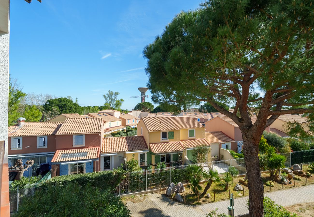 Appartement à Le Grau-du-Roi - Charmant appartement 6 pers, balcon, vue Jardin