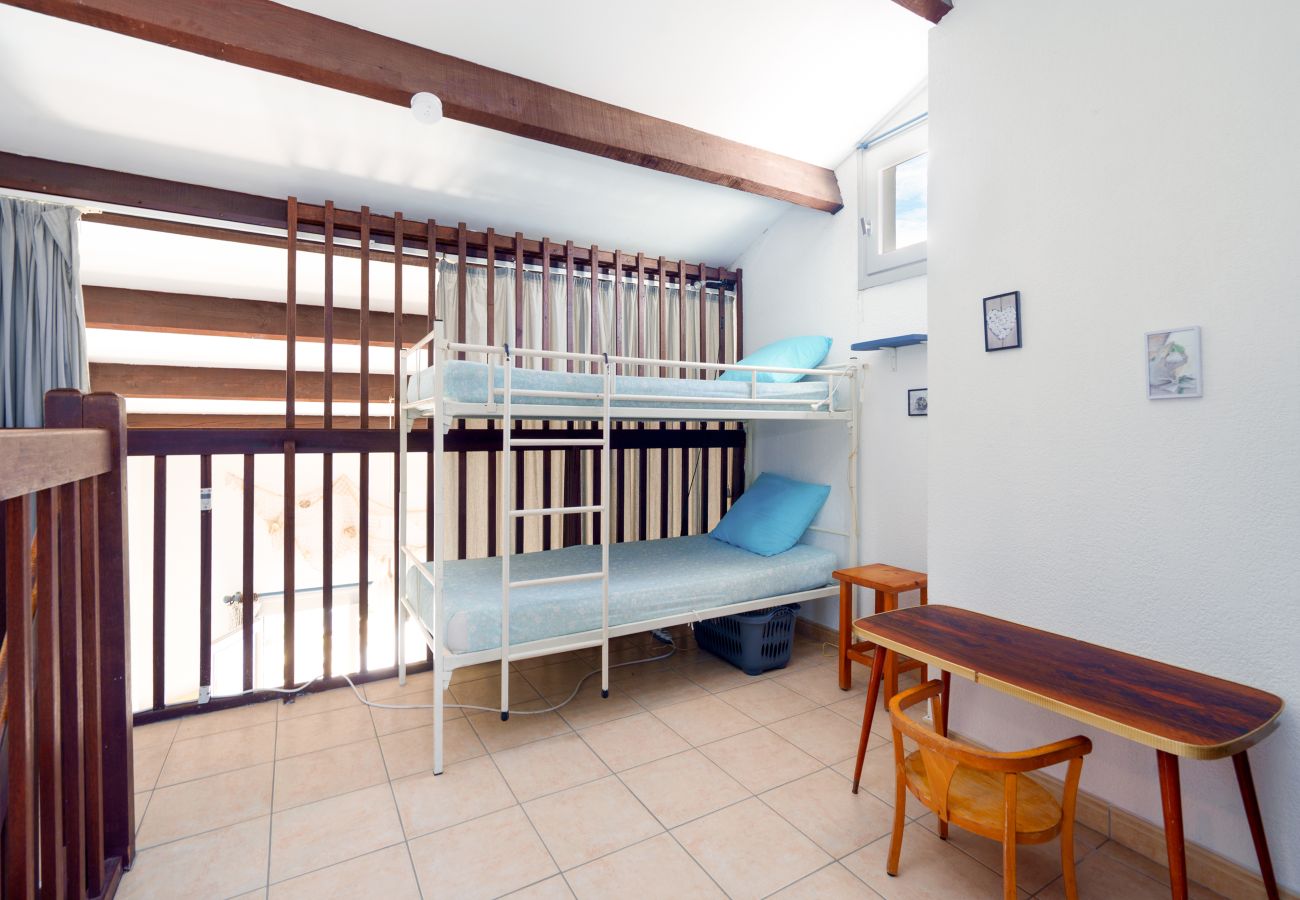 Appartement à Le Grau-du-Roi - Charmant appartement 6 pers, balcon, vue Jardin