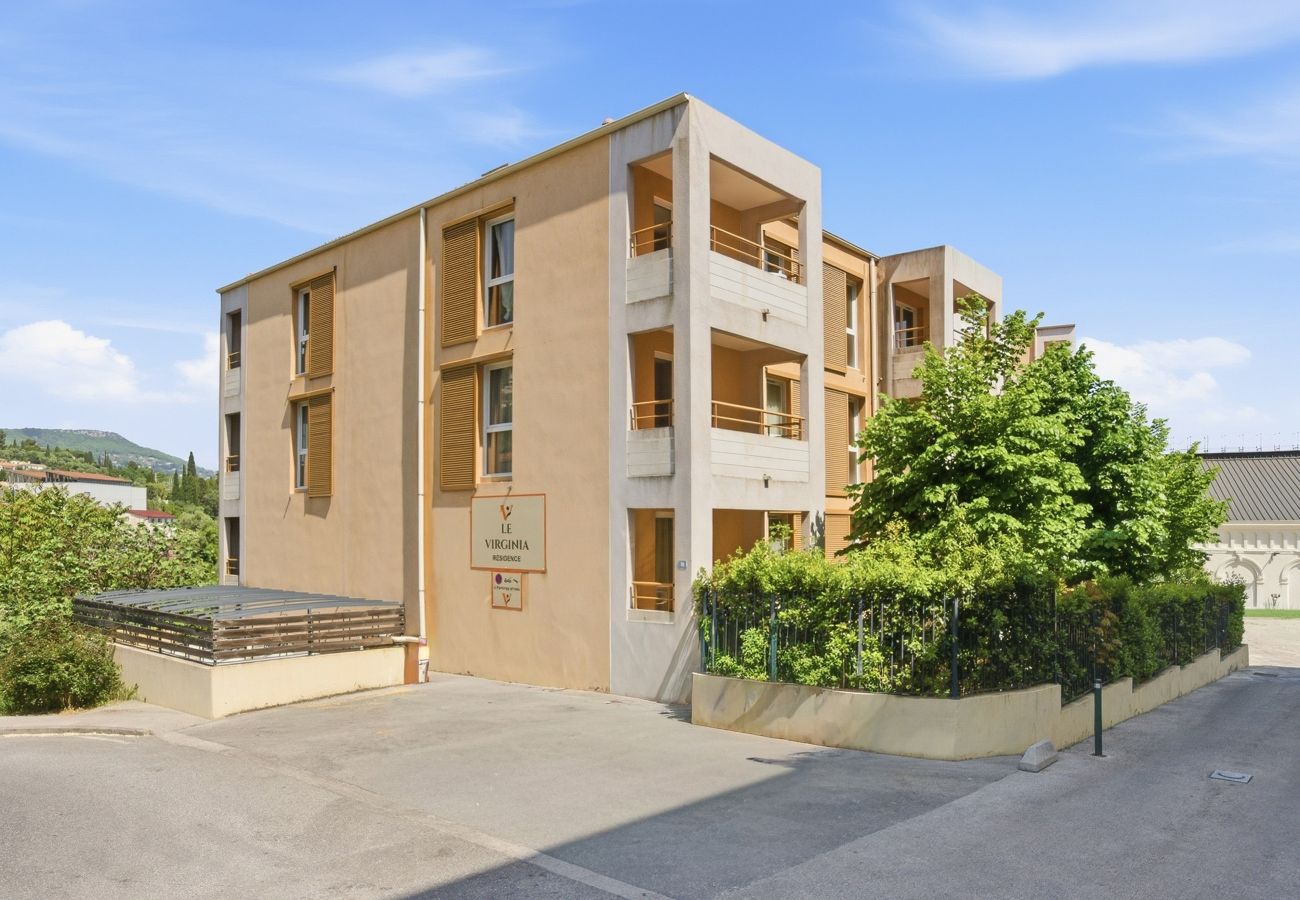 Appartement à Grasse - Appt lumineux 4 pers, proximité immédiate commerces