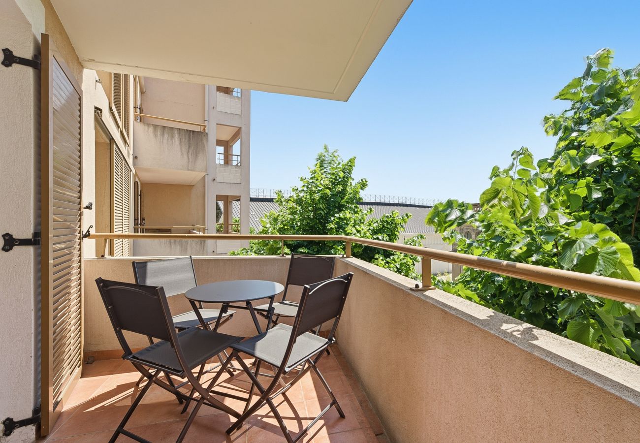 Appartement à Grasse - Appt lumineux 4 pers, proximité immédiate commerces