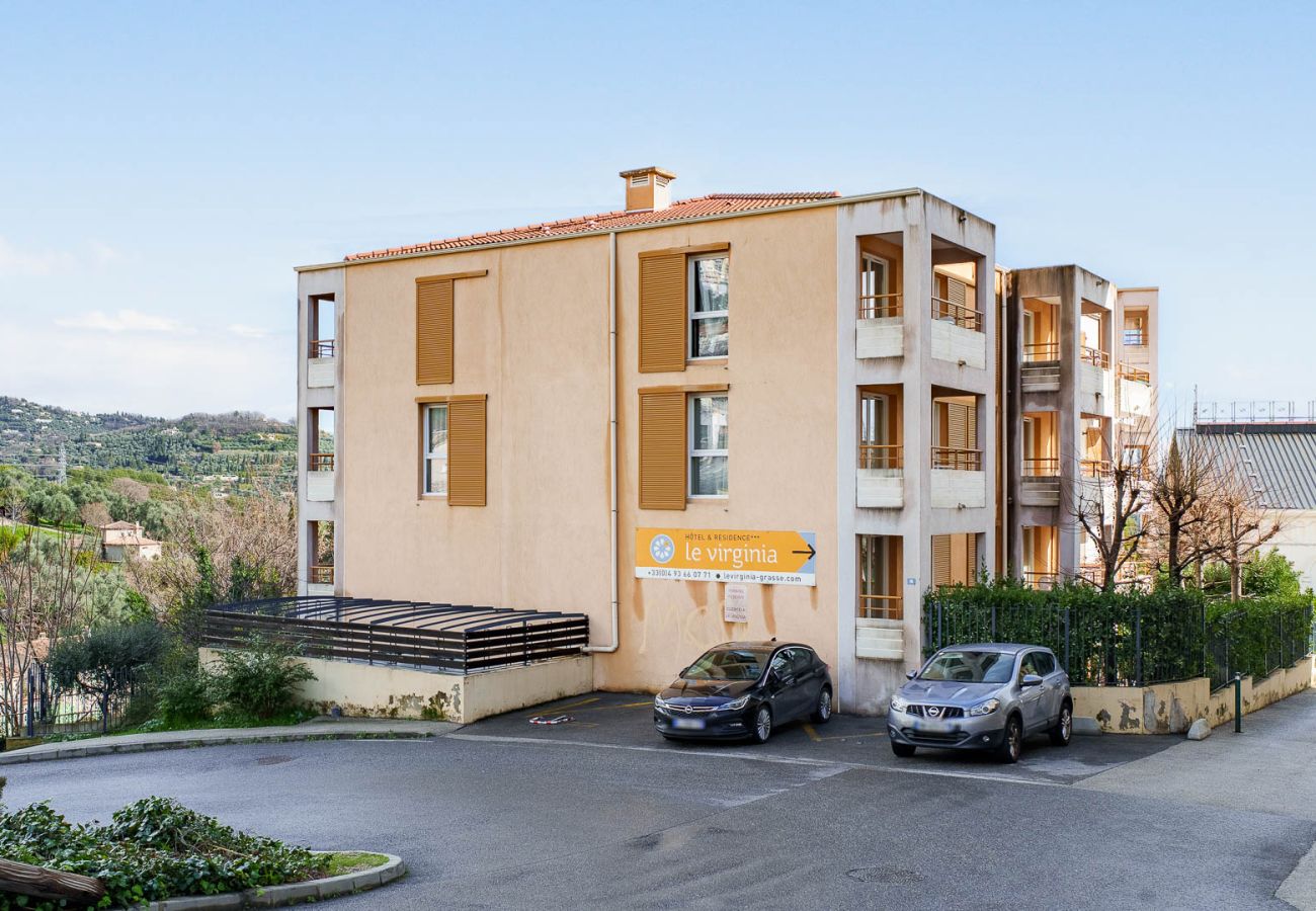 Appartement à Grasse - Appartement lumineux 4 personnes vue montagne