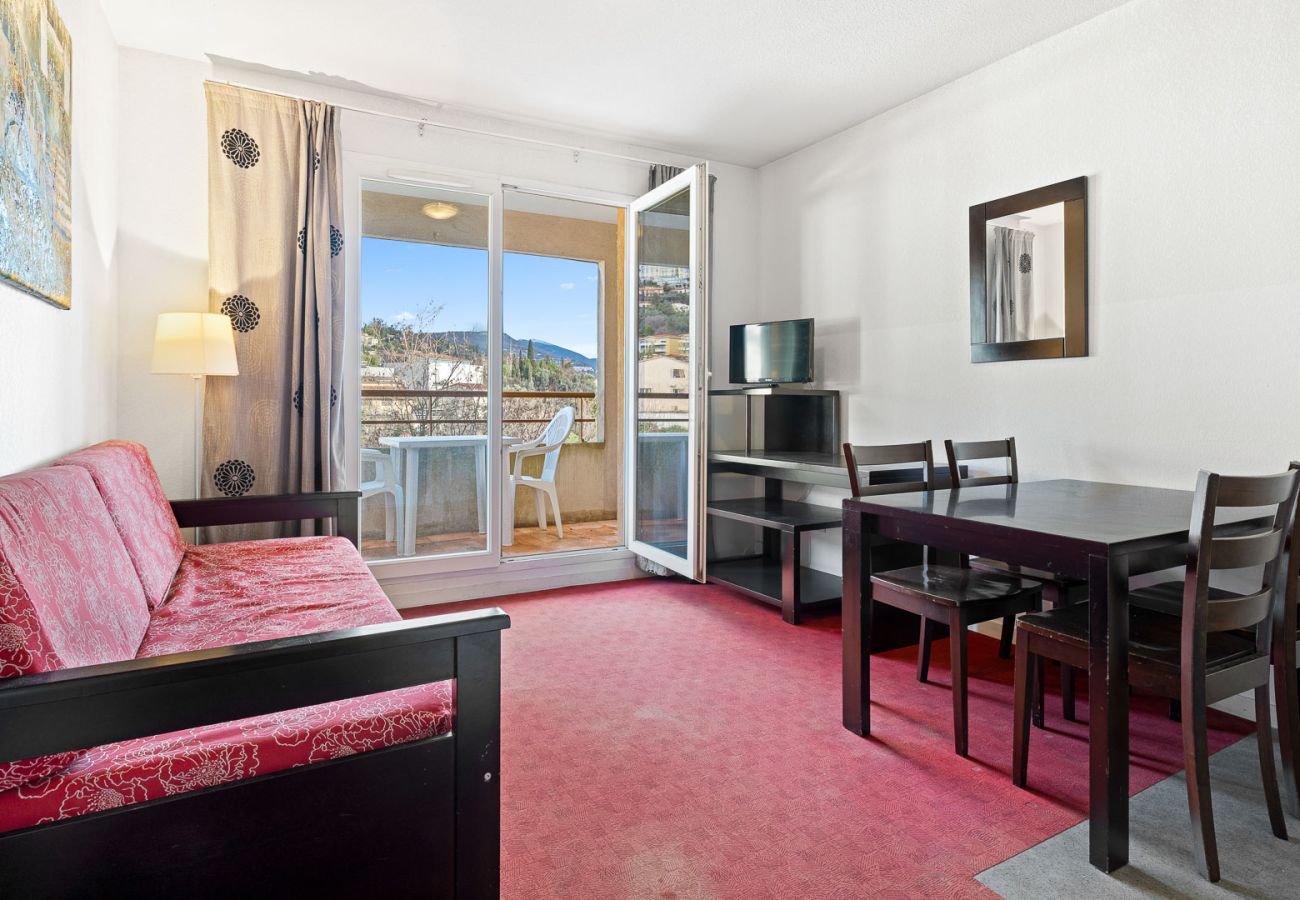Appartement à Grasse - Appartement lumineux avec piscine 4 pers
