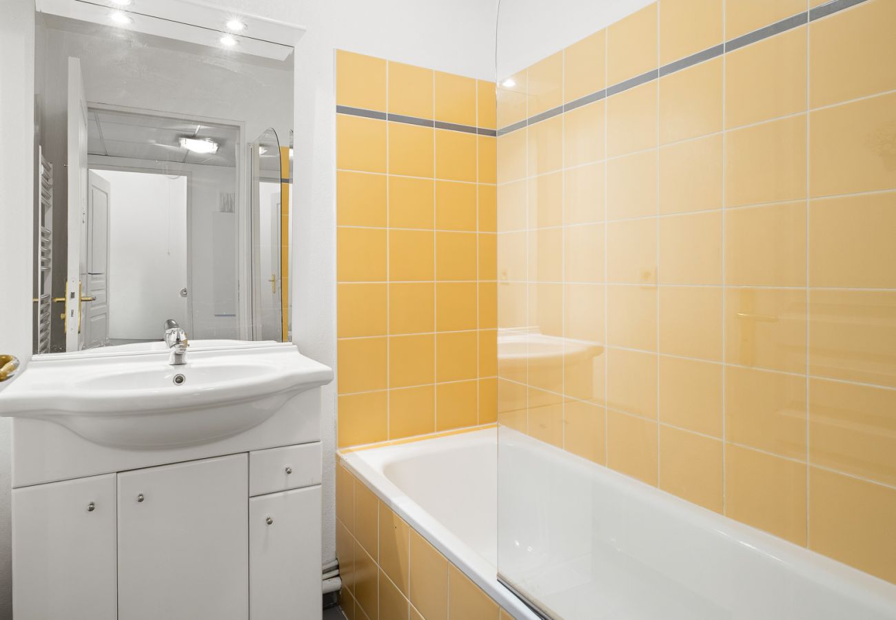 Appartement à Grasse - Appartement lumineux avec piscine 4 pers