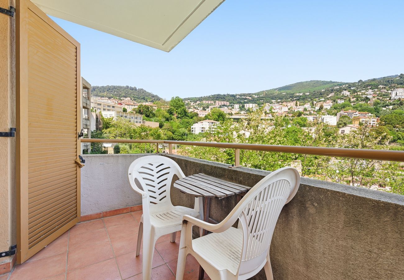 Studio à Grasse - Studio lumineux vue montagne - 2 pers
