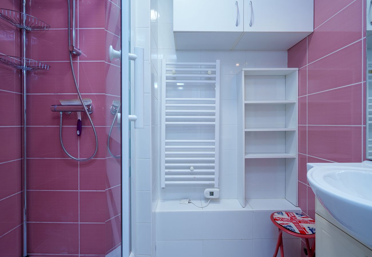 Appartement à Agde - Appartement climatisée à 300m de la plage, parking privé