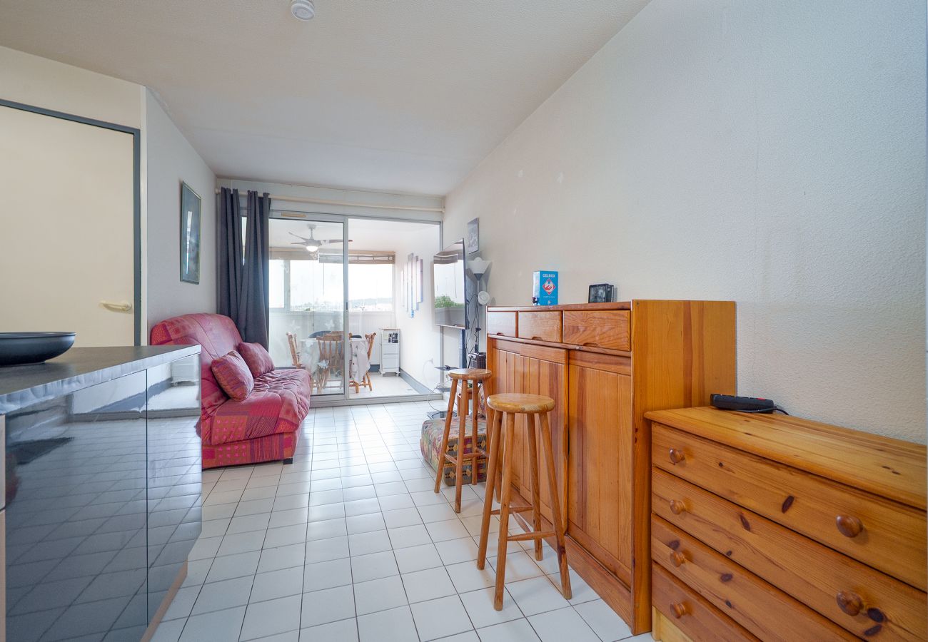 Appartement à Agde - Appartement cabine avec loggia vue mer