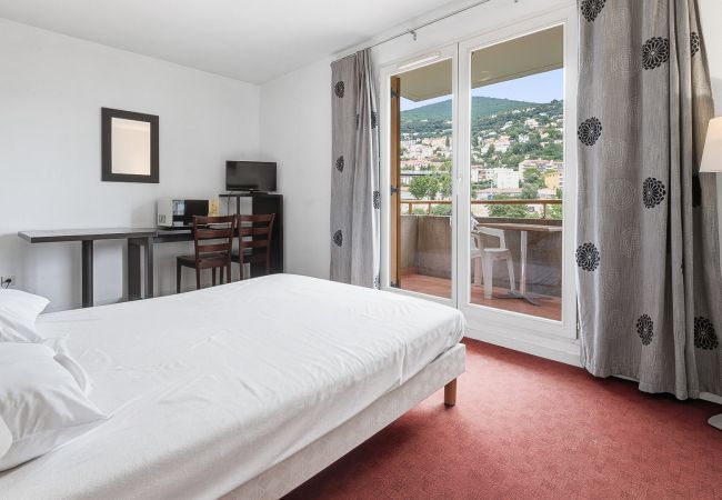 Appartement à Grasse - Appartement avec balcon et piscine